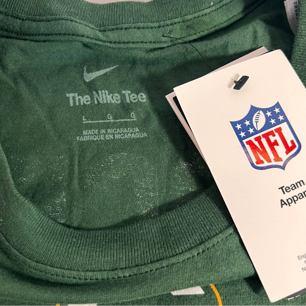 Green Bay Packers (Rodger’s) Tee - Size Large - Picture 6 of 7